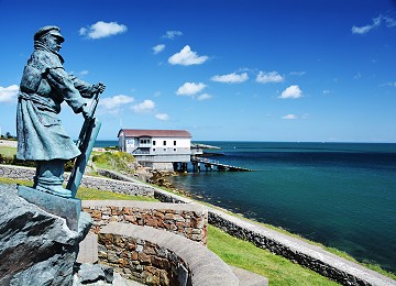 Dick Evans statue and Lifeboat station