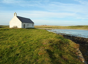 Back of st cwyfans