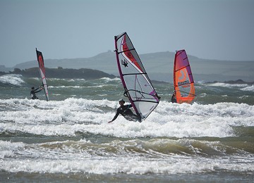 Sailing the waves at Rhosneigr
