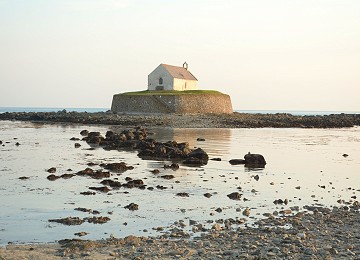 St cwyfans as the tide rises