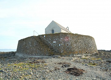 St cwyfans from the shore